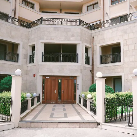 Golden Sands-beachfront Of Your Dreams