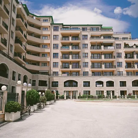 Golden Sands-beachfront Of Your Dreams Appartement