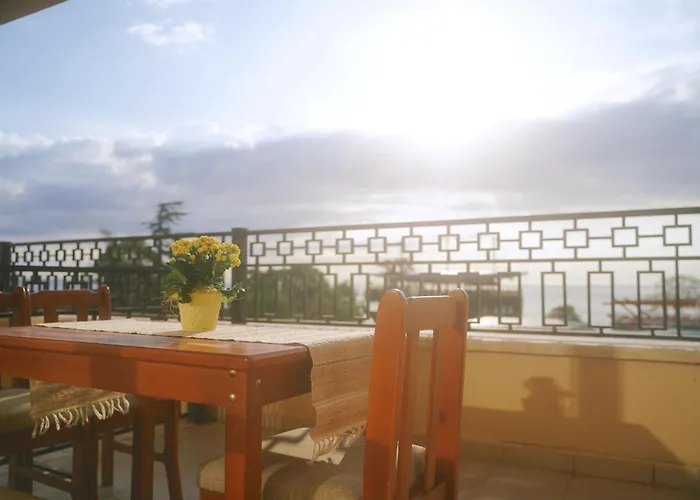 Apartment Golden Sands-beachfront Of Your Dreams *