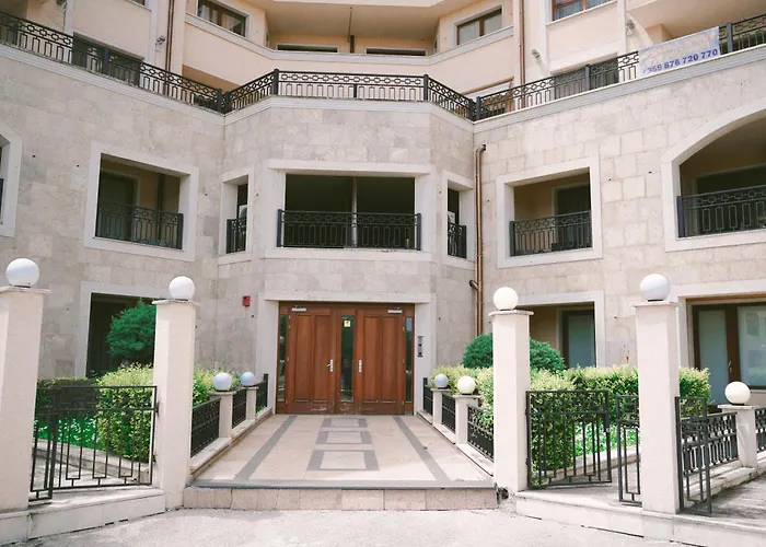 Golden Sands-beachfront Of Your Dreams