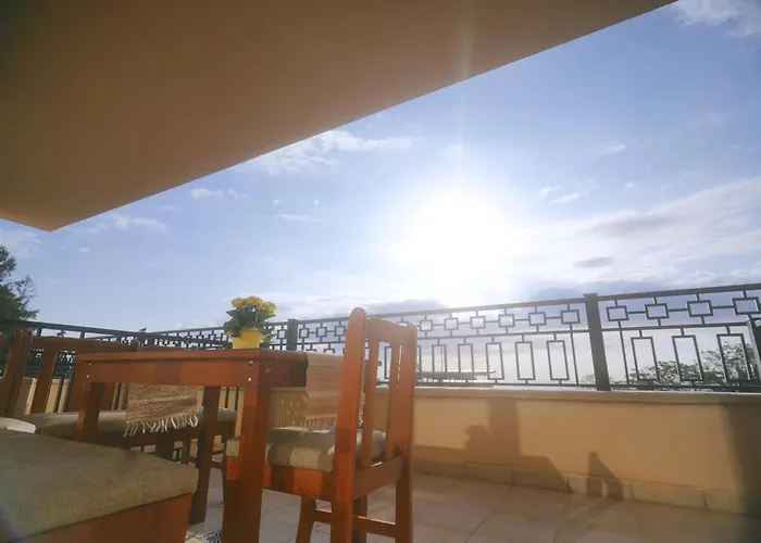 Golden Sands-beachfront Of Your Dreams *